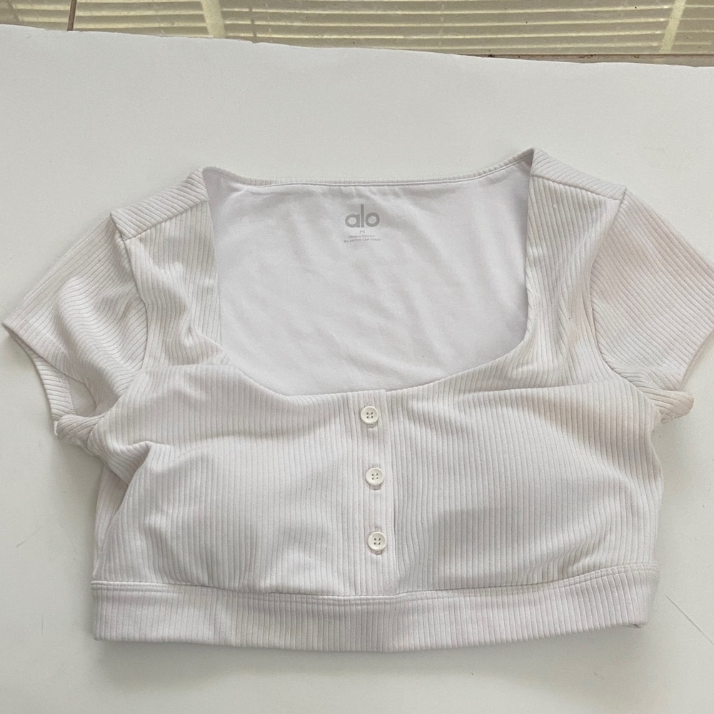 ALO Yoga Cream Ribbed Button-Front Blouse